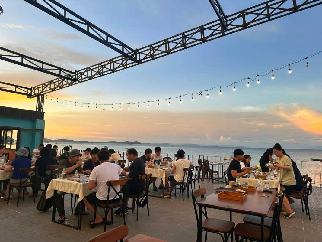 Trang Chủ 99 hoang hon gio bien